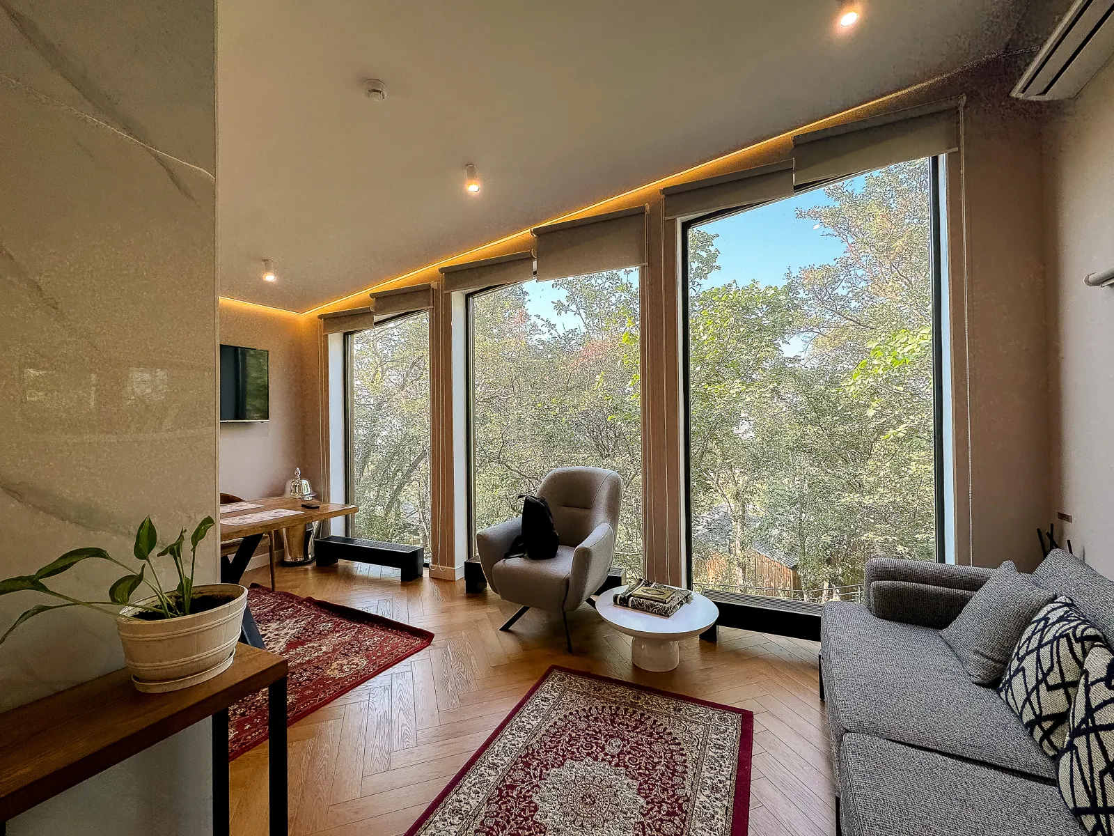 Утро в Qazaq Garden